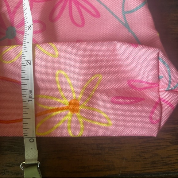 Clinique Makeup Bag - Picture 7 of 7